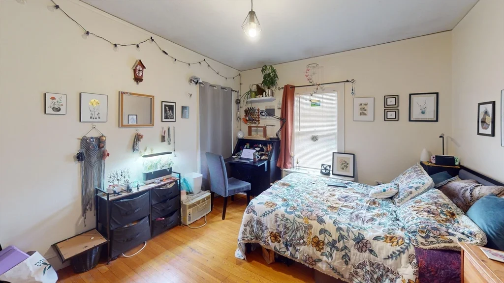 4 bed, 2 bath apartment for rent at 66 Nottinghill Unit 2, Brighton — photo 17 of 22