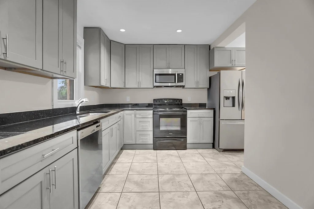 3 bed, 1 bath apartment for rent at 66 Pacific St Unit 1, Fitchburg — photo 3 of 13