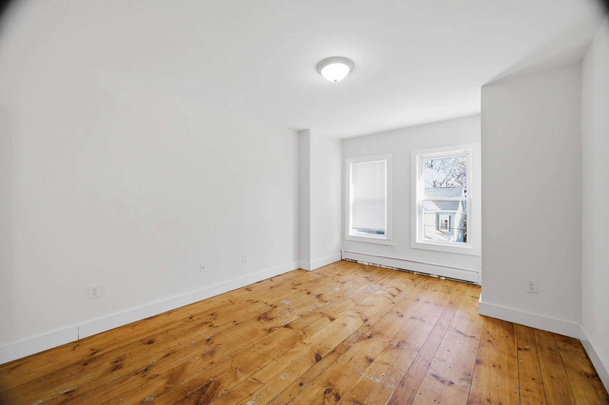 5 bed, 1 bath apartment for rent at 66 Pacific St Unit 2, Fitchburg — photo 15 of 36