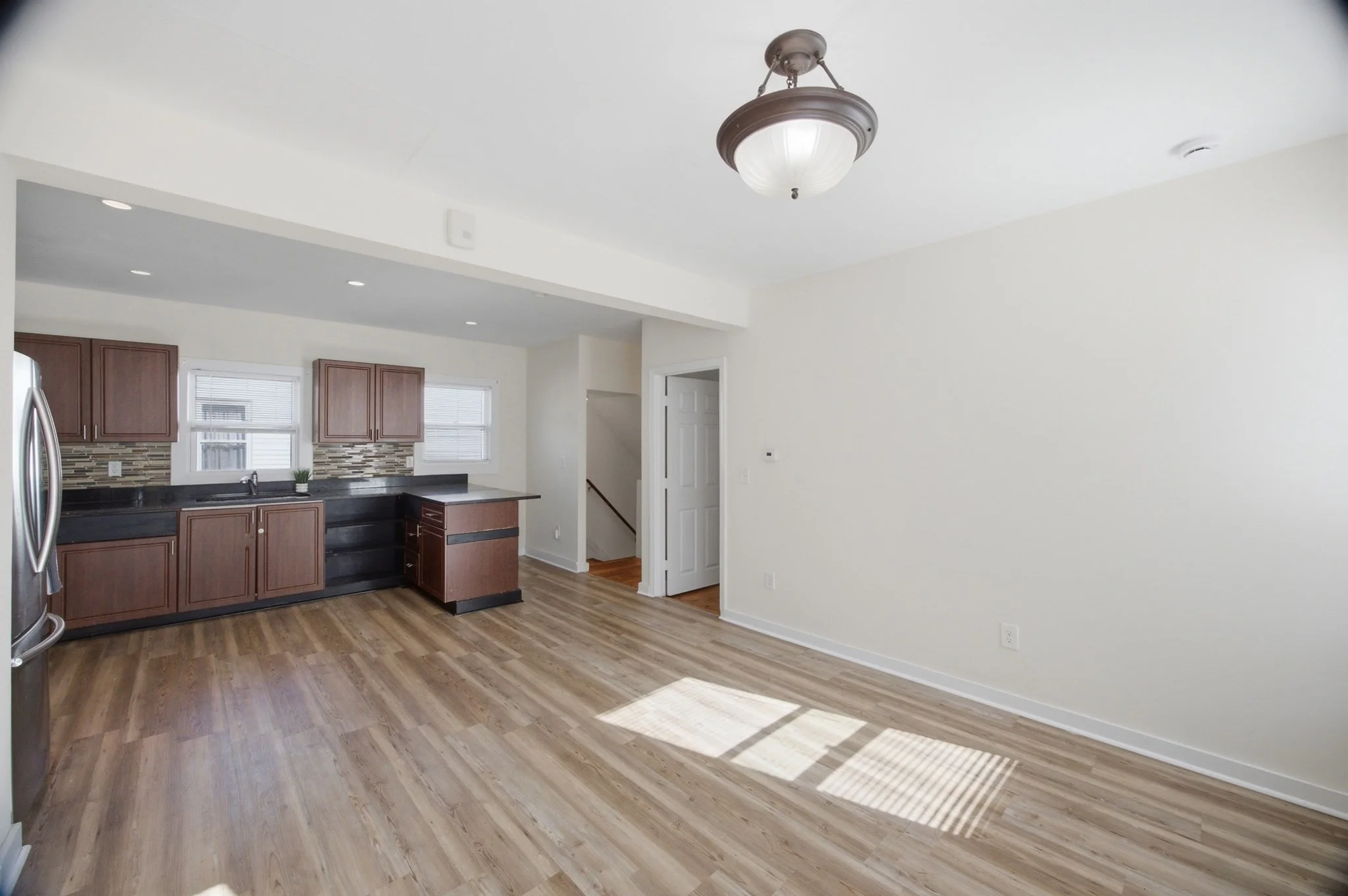 5 bed, 1 bath apartment for rent at 66 Pacific St Unit 2, Fitchburg — photo 23 of 36