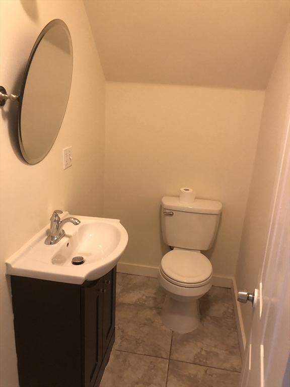 5 bed, 1 bath apartment for rent at 66 Pacific St Unit 2, Fitchburg — photo 14 of 19