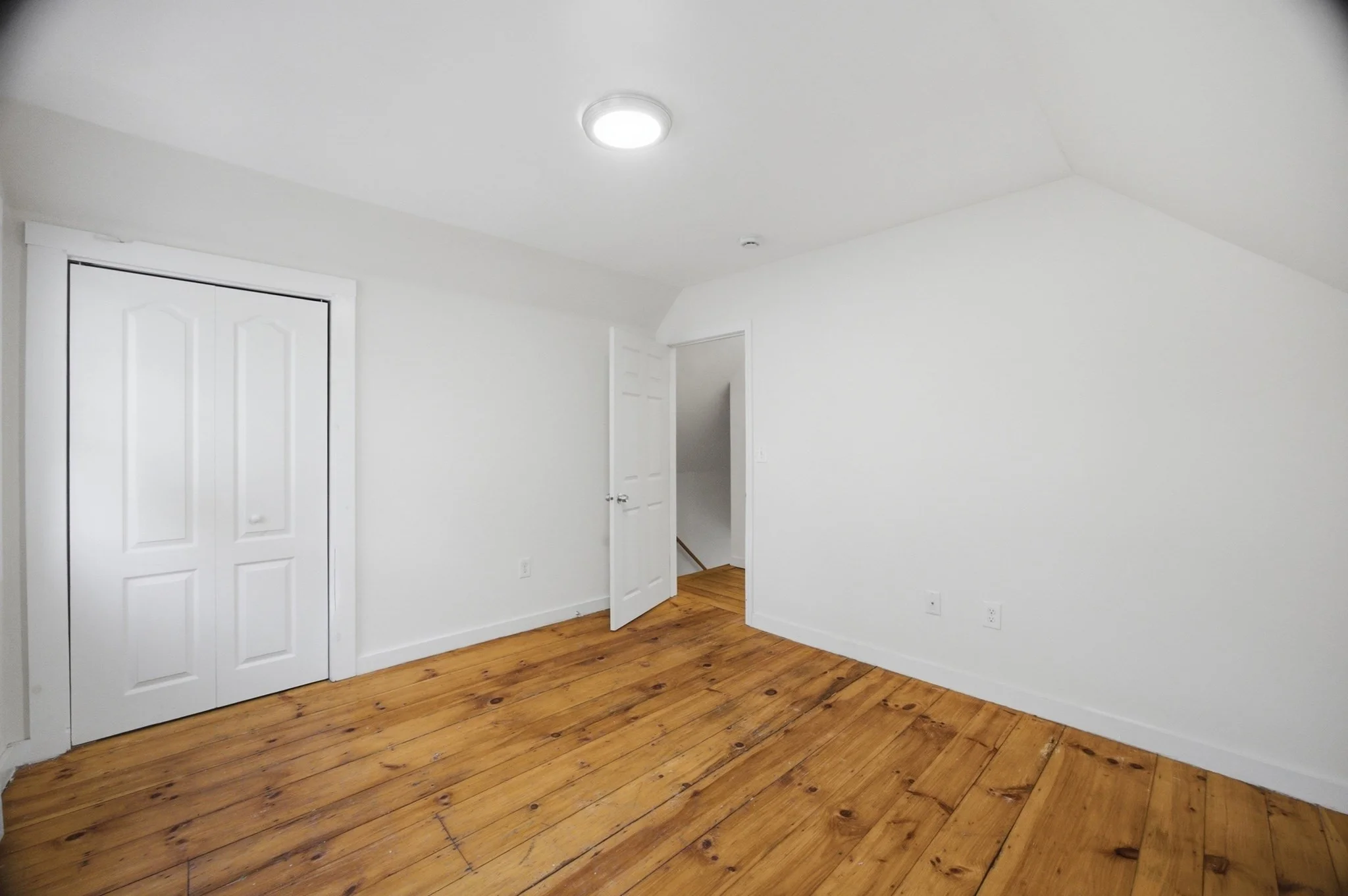 5 bed, 1 bath apartment for rent at 66 Pacific St Unit 2, Fitchburg — photo 13 of 36