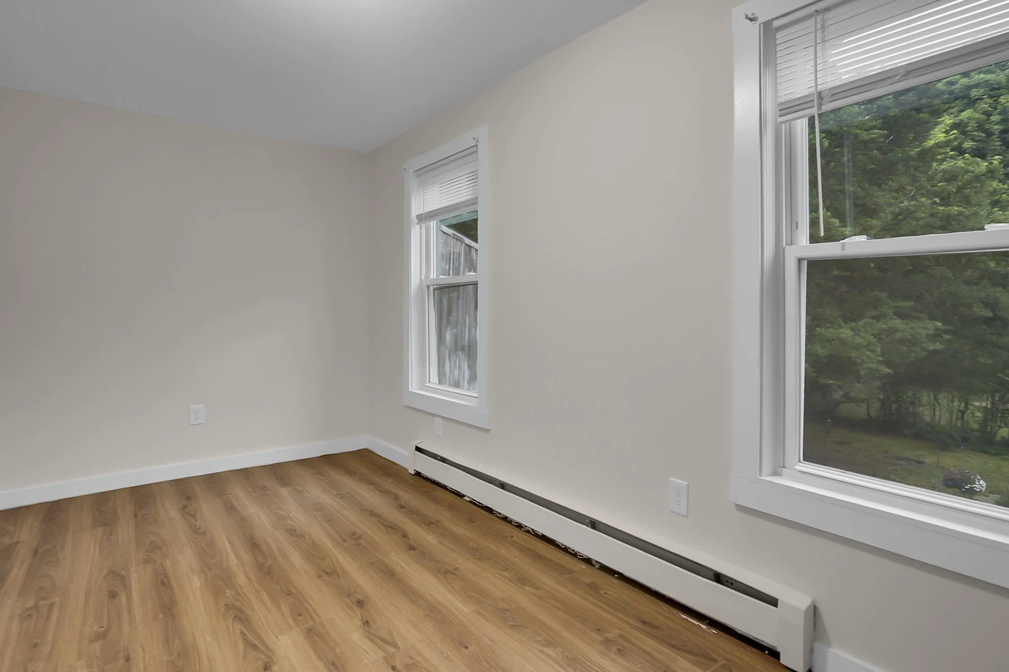 5 bed, 1 bath apartment for rent at 66 Pacific St Unit 2, Fitchburg — photo 5 of 19