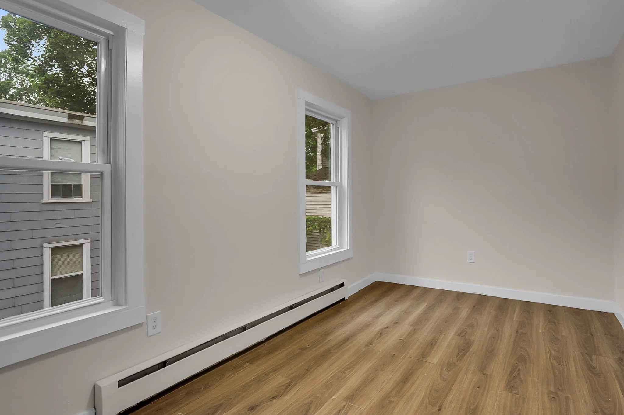 5 bed, 1 bath apartment for rent at 66 Pacific St Unit 2, Fitchburg — photo 6 of 19
