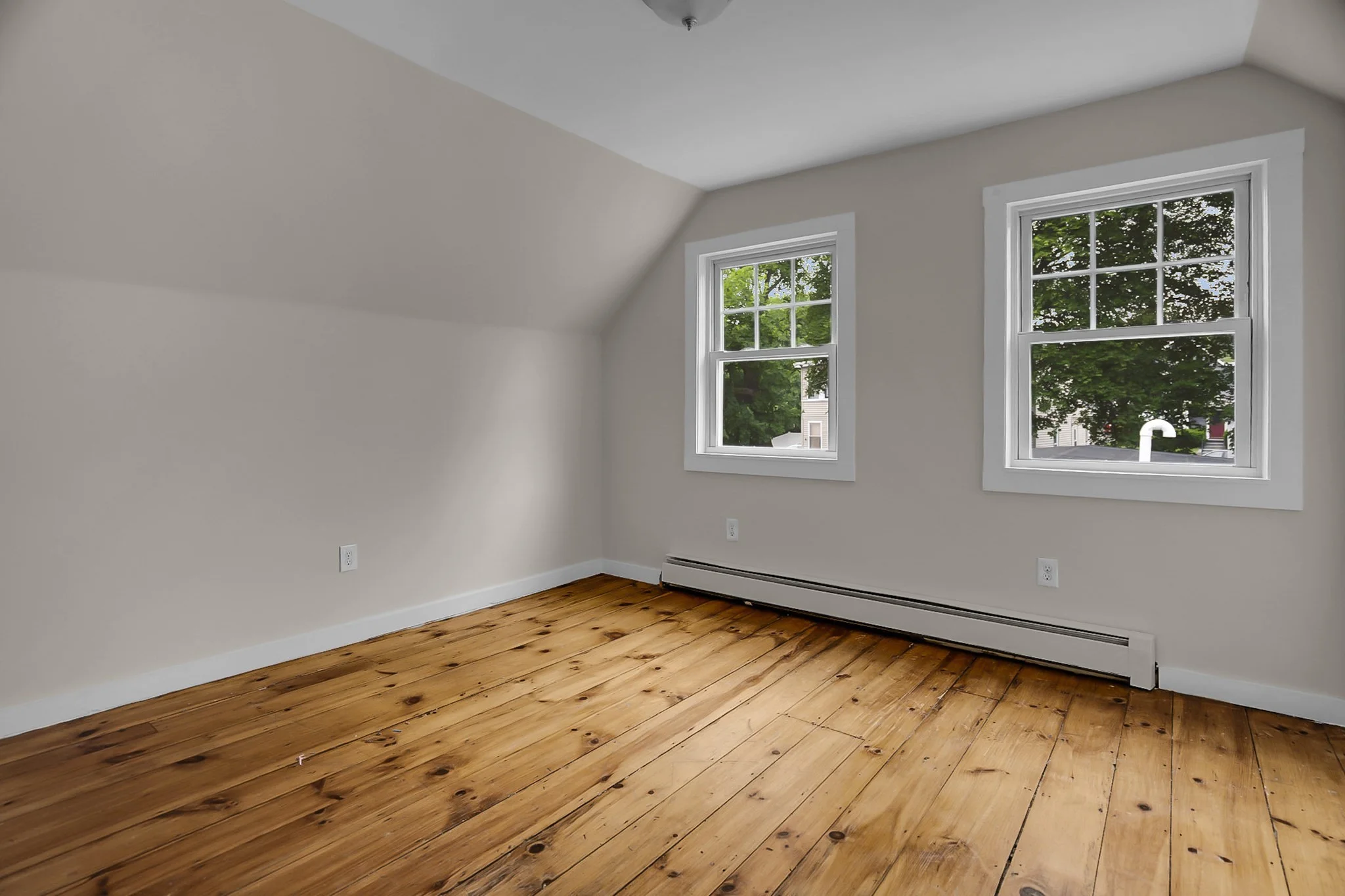 5 bed, 1 bath apartment for rent at 66 Pacific St Unit 2, Fitchburg — photo 11 of 19