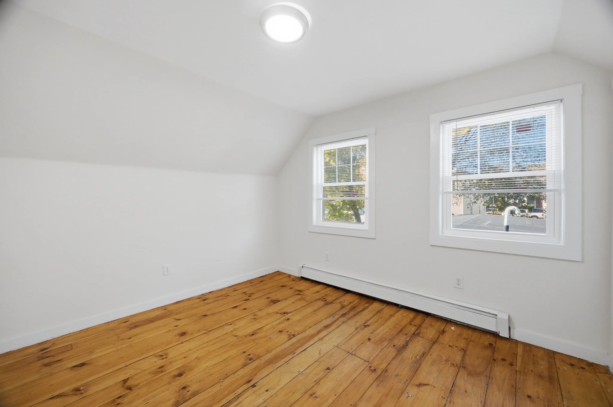 5 bed, 1 bath apartment for rent at 66 Pacific St Unit 2, Fitchburg — photo 22 of 36