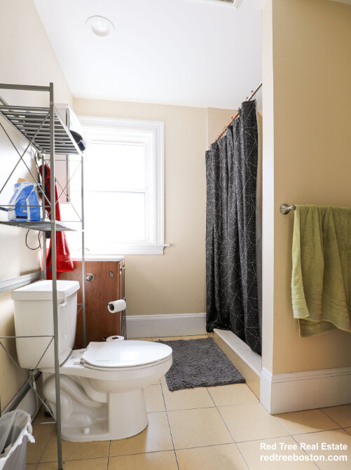 4 bed, 2 bath apartment for rent at 66 Parsons St Unit 2, Brighton — photo 9 of 10