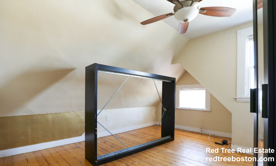 4 bed, 2 bath apartment for rent at 66 Parsons St Unit 2, Brighton — photo 10 of 10