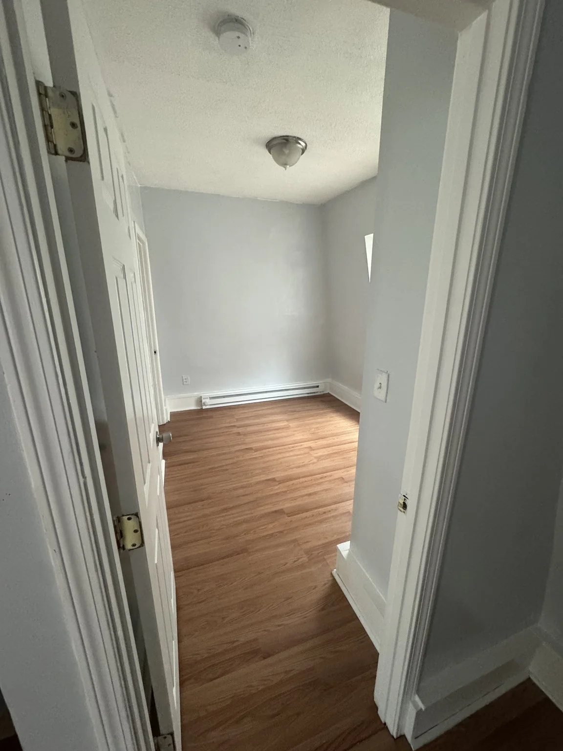 4 bed, 1 bath apartment for rent at 66 Pecker St Unit 2R, Haverhill — photo 10 of 13