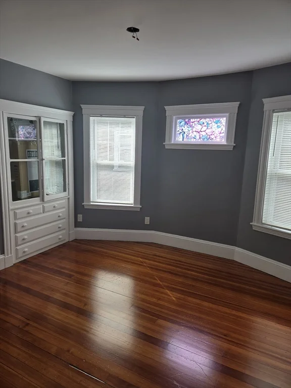 3 bed, 1 bath apartment for rent at 66 Percival St Unit 3, Dorchester — photo 12 of 16
