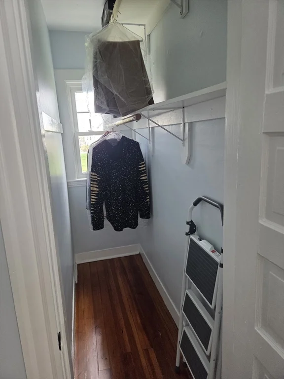3 bed, 1 bath apartment for rent at 66 Percival St Unit 3, Dorchester — photo 5 of 16