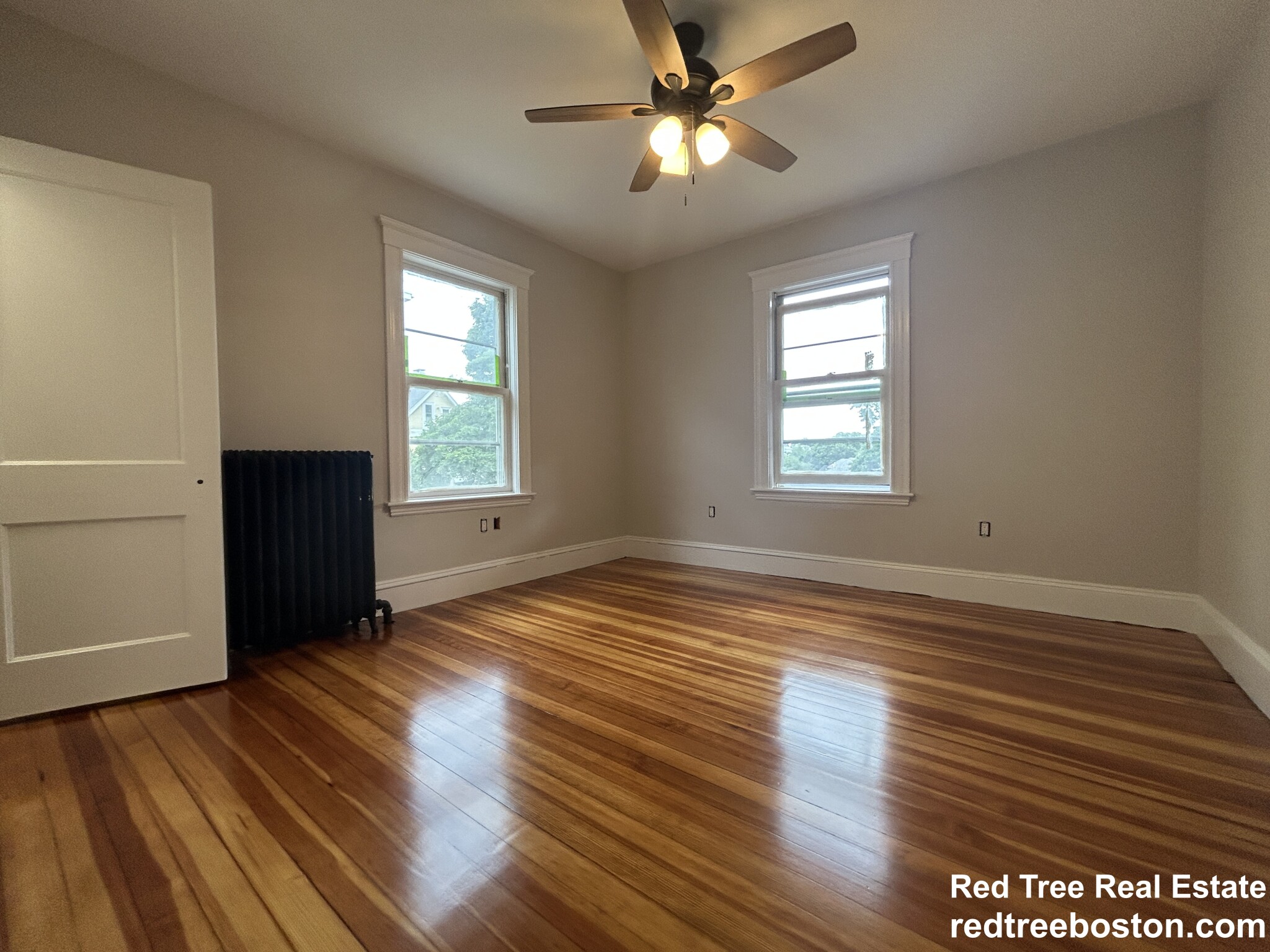 4 bed, 2 bath apartment for rent at 66 Perthshire St Unit 1, Brighton — photo 7 of 18