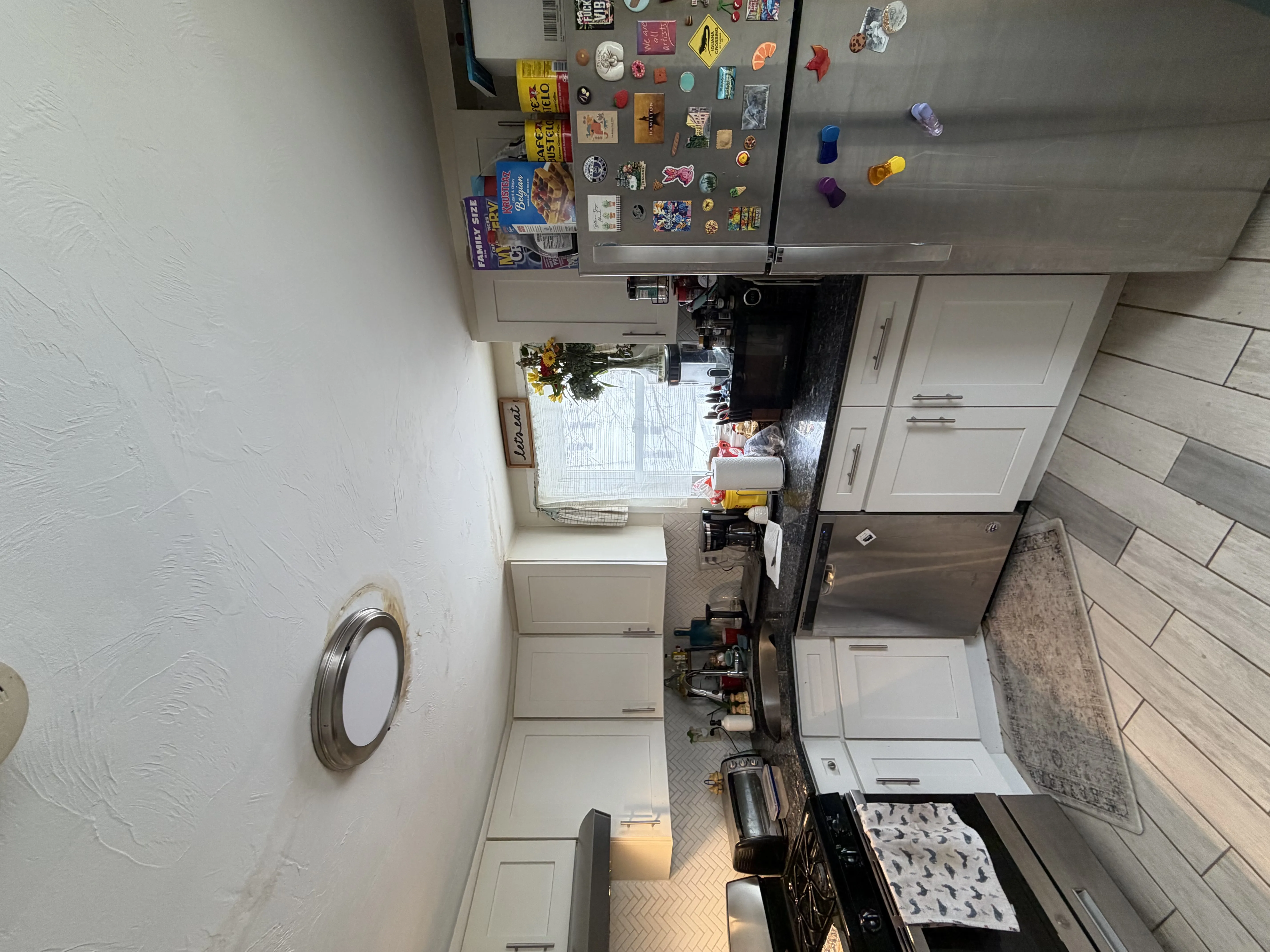 3 bed, 1 bath apartment for rent at 66 Pleasant St Unit 0, Quincy — photo 3 of 19