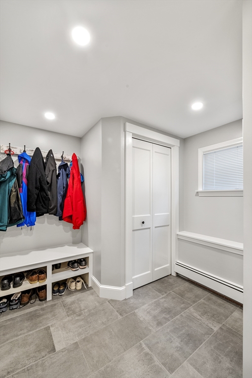 3 bed, 2 bath apartment for rent at 66 Prospect St Unit 1, Marblehead — photo 24 of 30