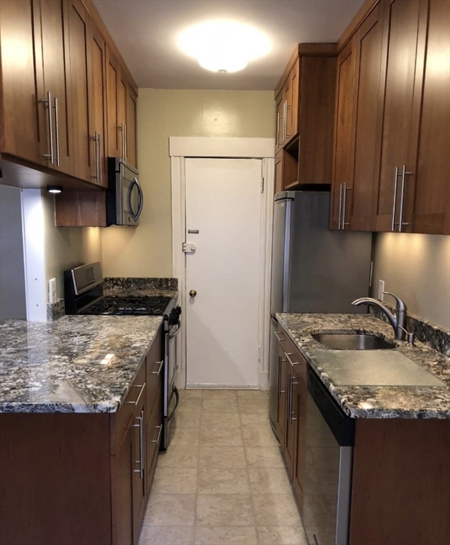 1 bed, 1 bath apartment for rent at 66 Queensberry St Unit 317, Fenway — photo 5 of 11