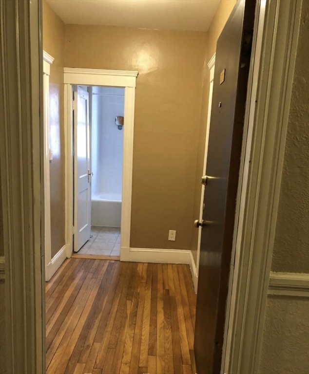 1 bed, 1 bath apartment for rent at 66 Queensberry St Unit 317, Fenway — photo 8 of 11