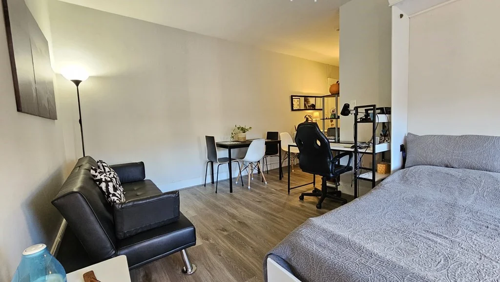 Studio bed, 1 bath apartment for rent at 66 Queensberry Unit 420, Fenway — photo 4 of 11