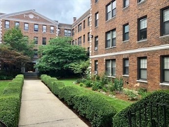 1 bed, 1 bath apartment for rent at 66 Queensberry Unit 421, Boston — photo 8 of 10