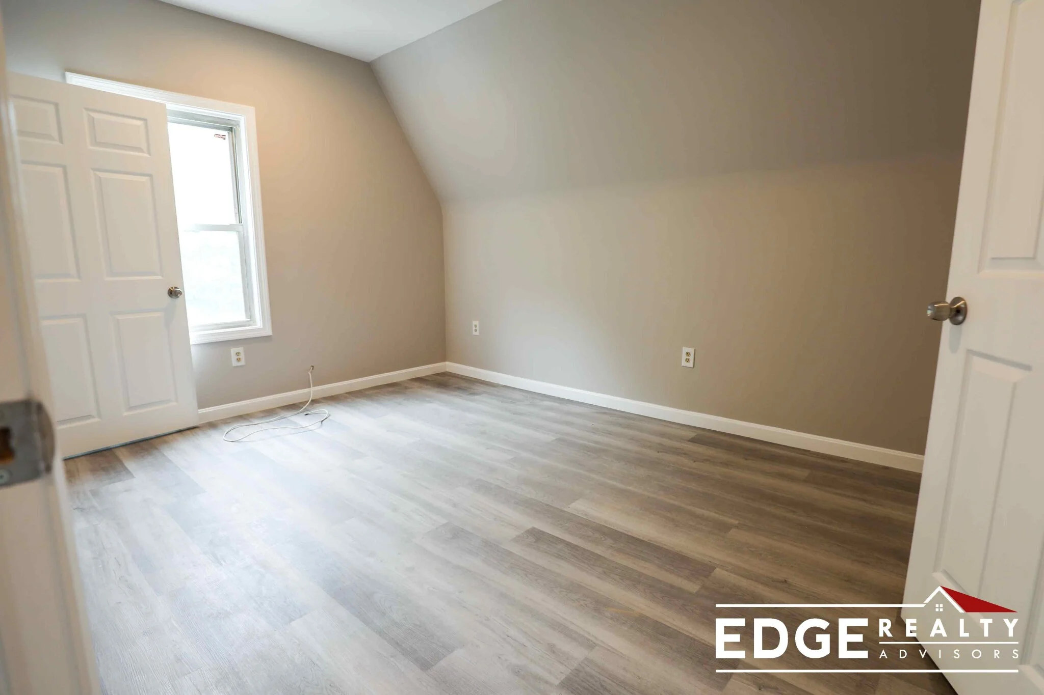 5 bed, 2.5 bath apartment for rent at 66 Quint Ave Unit 2, Brighton — photo 13 of 14
