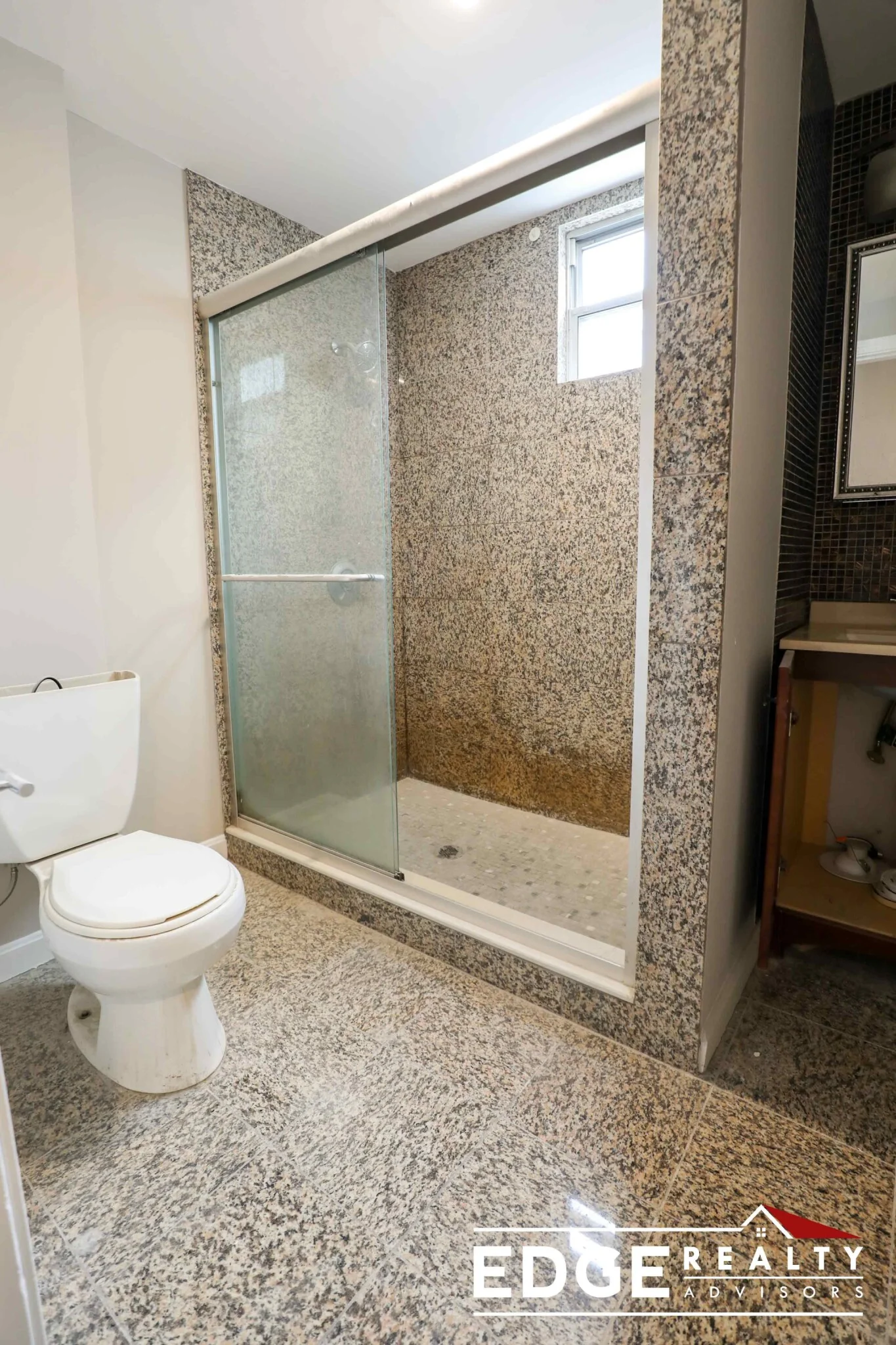 5 bed, 2.5 bath apartment for rent at 66 Quint Ave Unit 2, Brighton — photo 12 of 14
