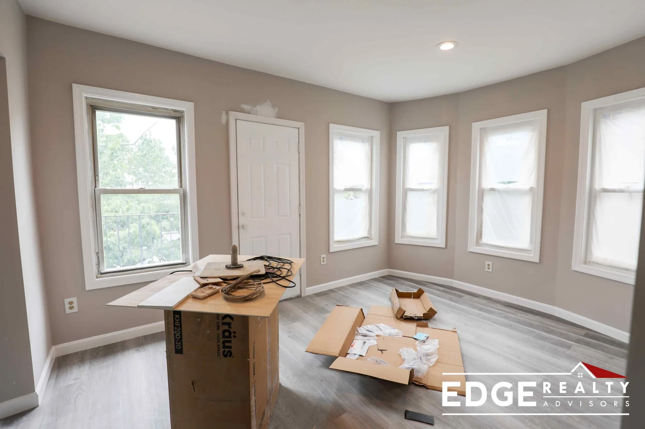 5 bed, 2.5 bath apartment for rent at 66 Quint Ave Unit 2, Brighton — photo 4 of 14