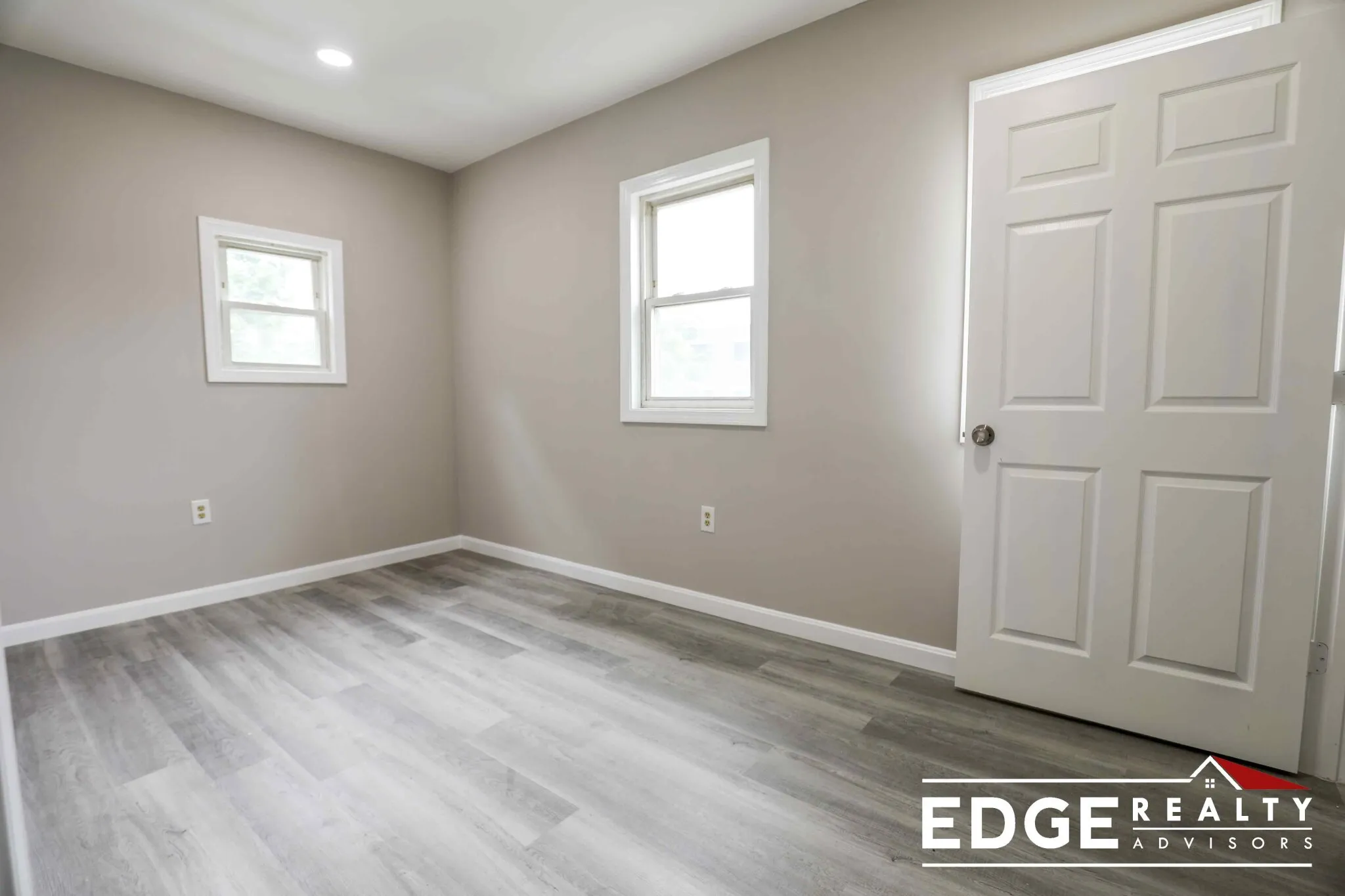 5 bed, 2.5 bath apartment for rent at 66 Quint Ave Unit 2, Brighton — photo 7 of 14