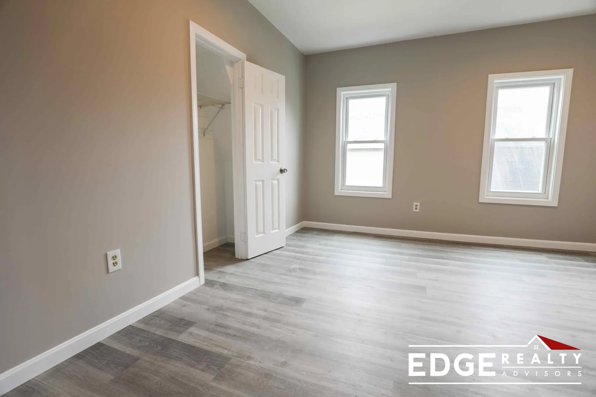 5 bed, 2.5 bath apartment for rent at 66 Quint Ave Unit 2, Brighton — photo 10 of 14