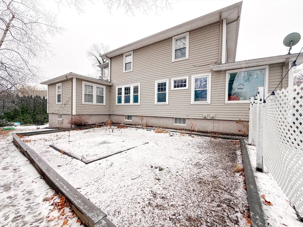 2 bed, 1 bath apartment for rent at 66 Riverview Ave Unit 66, Waltham — photo 22 of 23