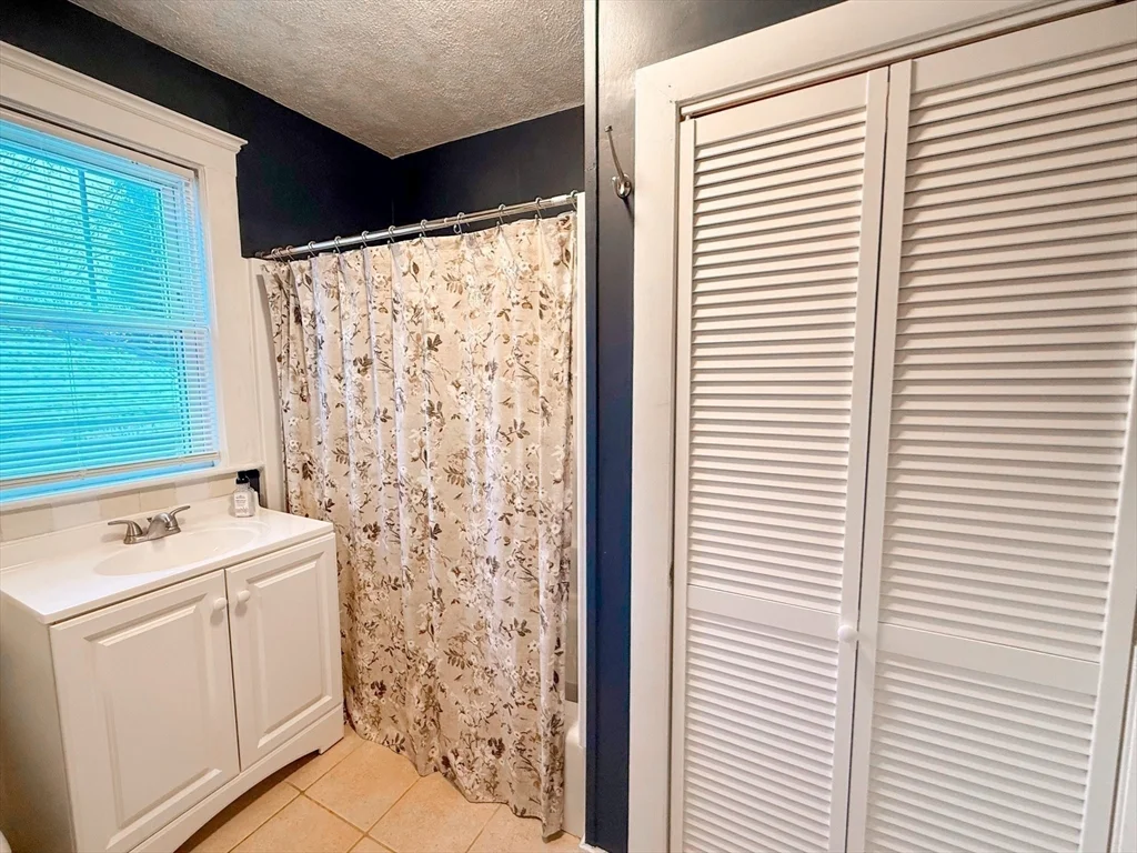 2 bed, 1 bath apartment for rent at 66 Riverview Ave Unit 66, Waltham — photo 16 of 23