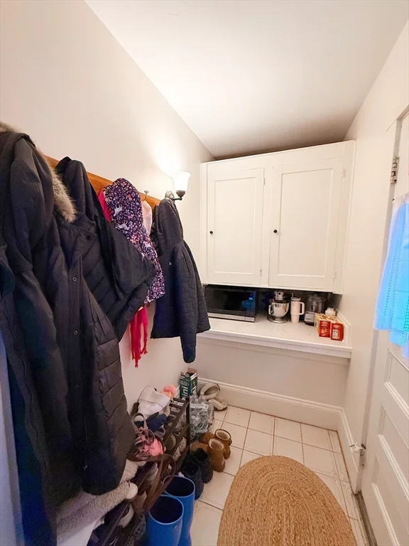 2 bed, 1 bath apartment for rent at 66 Riverview Ave Unit 66, Waltham — photo 20 of 23