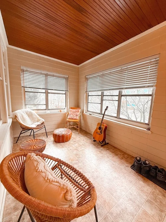 2 bed, 1 bath apartment for rent at 66 Riverview Ave Unit 66, Waltham — photo 3 of 23