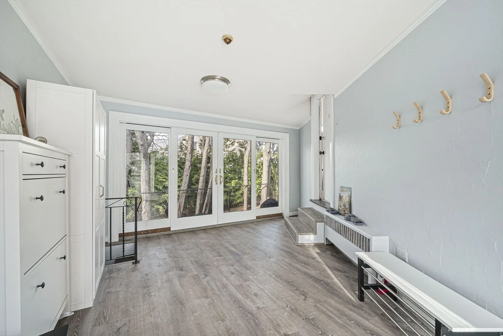 4 bed, 2 bath apartment for rent at 66 Roosevelt Rd Unit 66, Newton — photo 21 of 37