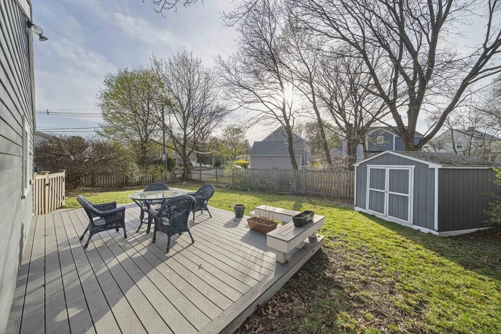 4 bed, 2 bath apartment for rent at 66 Roosevelt Rd Unit 66, Newton — photo 31 of 37