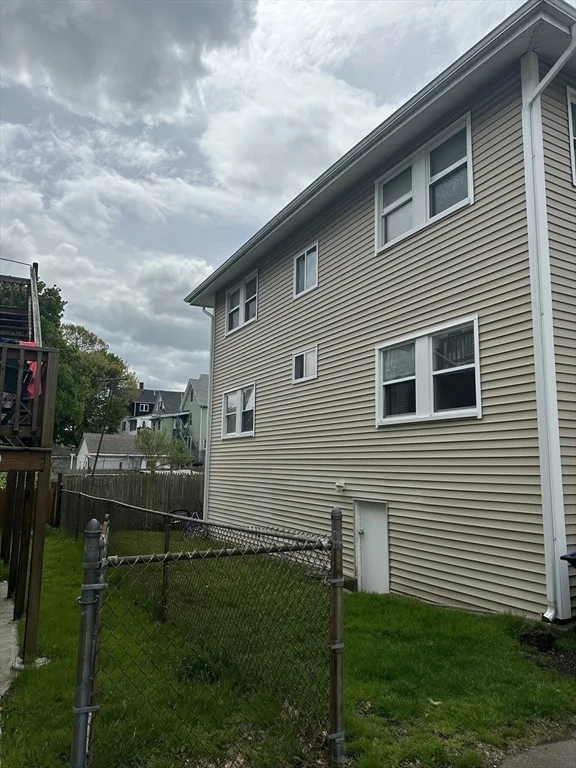 1 bed, 1 bath apartment for rent at 66 Safford Unit 1, Quincy — photo 7 of 12
