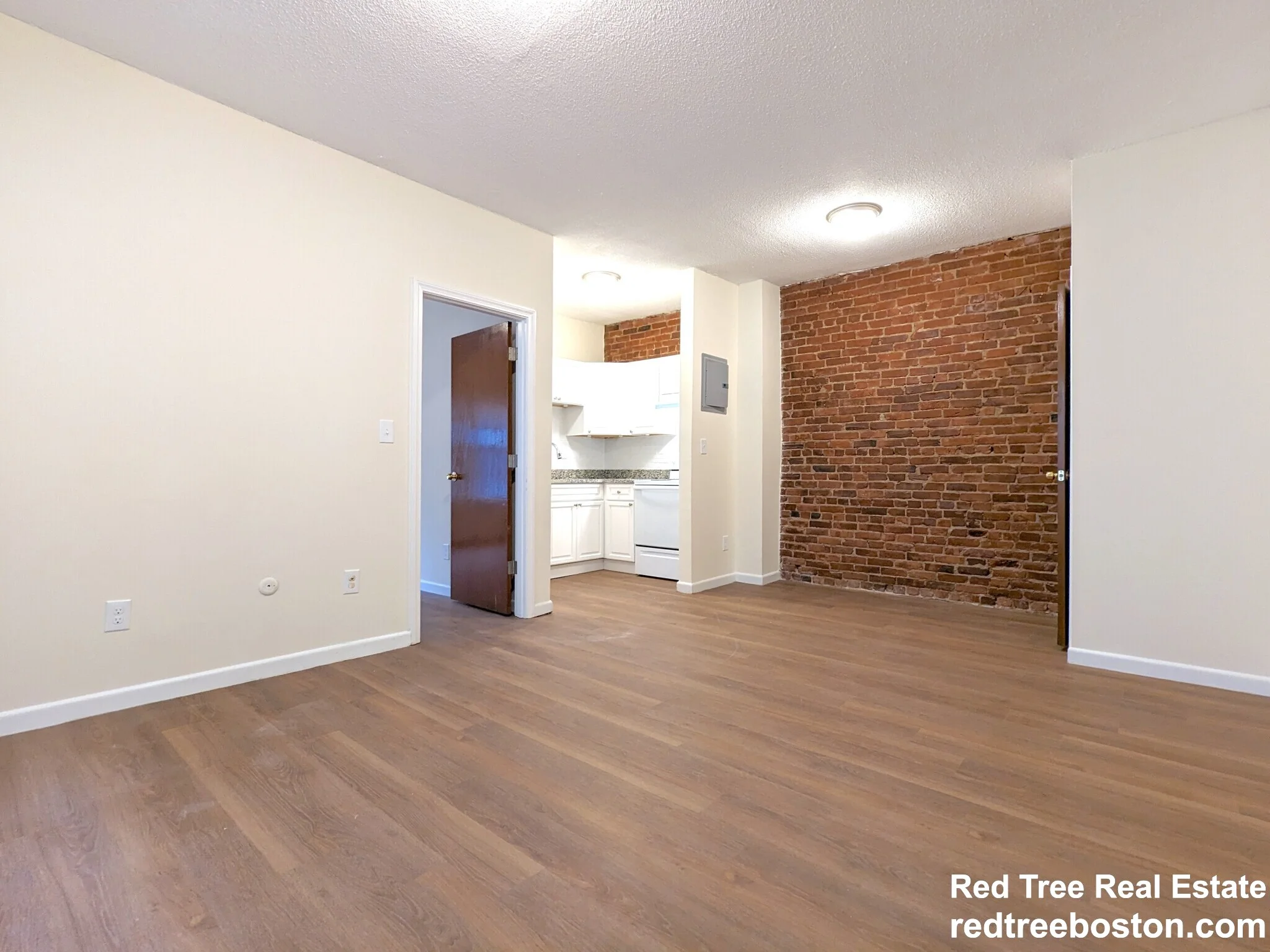 Studio bed, 1 bath apartment for rent at 66 South Huntington Ave Unit 1, Jamaica Plain — photo 4 of 9
