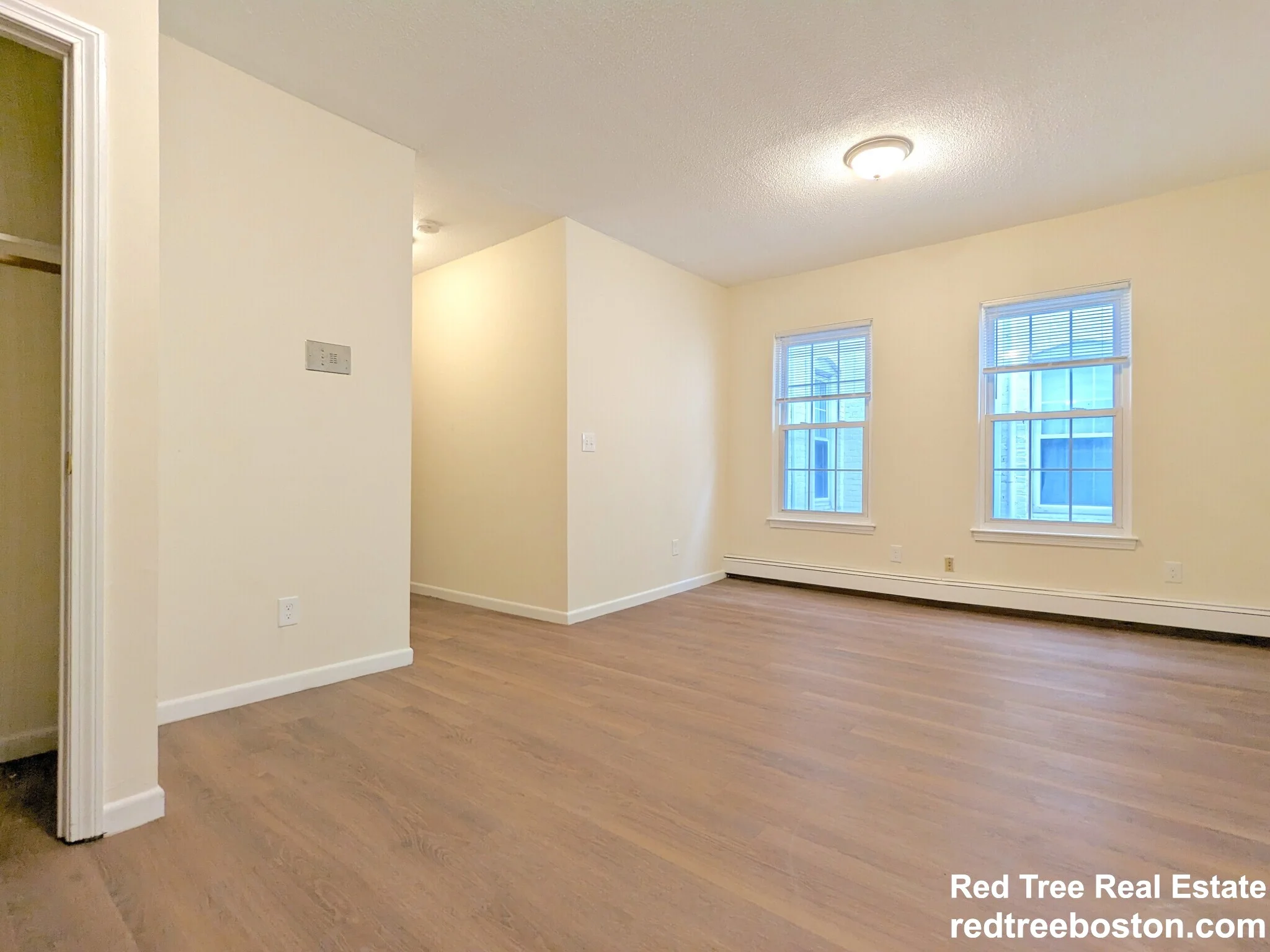 Studio bed, 1 bath apartment for rent at 66 South Huntington Ave Unit 1, Jamaica Plain — photo 2 of 9