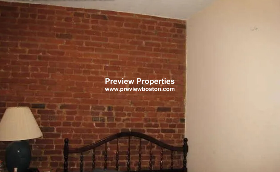 1 bed, 1 bath apartment for rent at 66 South Huntington Ave Unit 15P, Jamaica Plain — photo 5 of 7