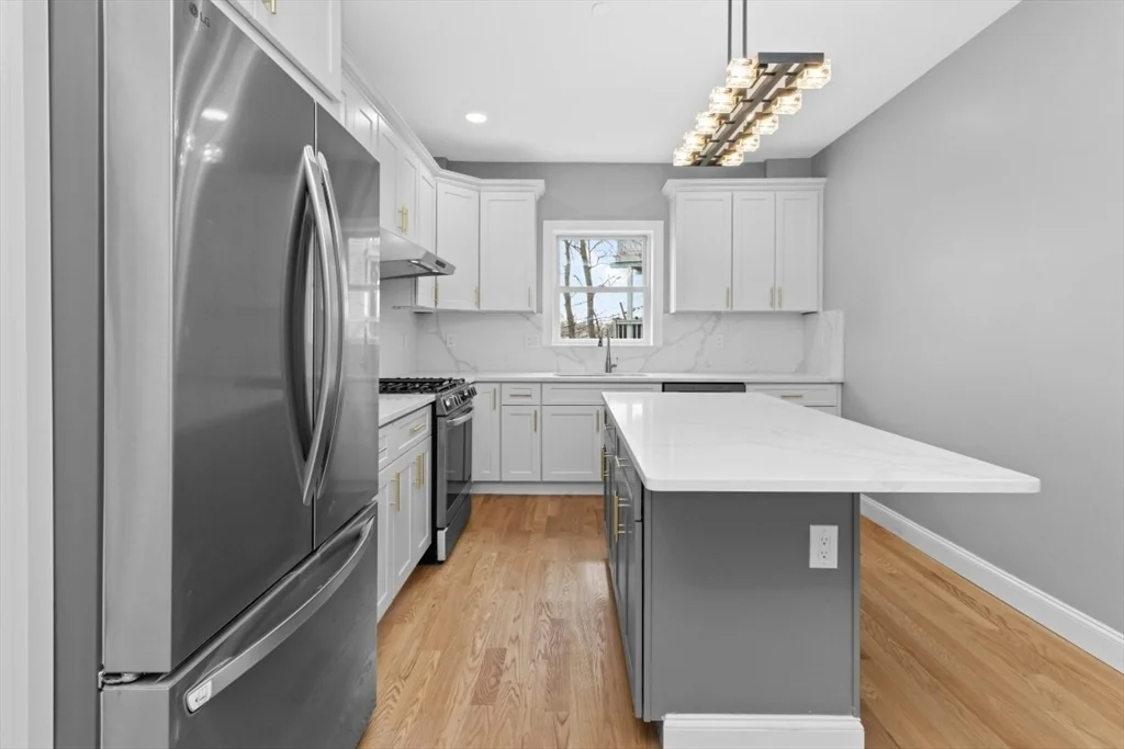3 bed, 2 bath apartment for rent at 66 Stanley St Unit 1, Dorchester — photo 7 of 25