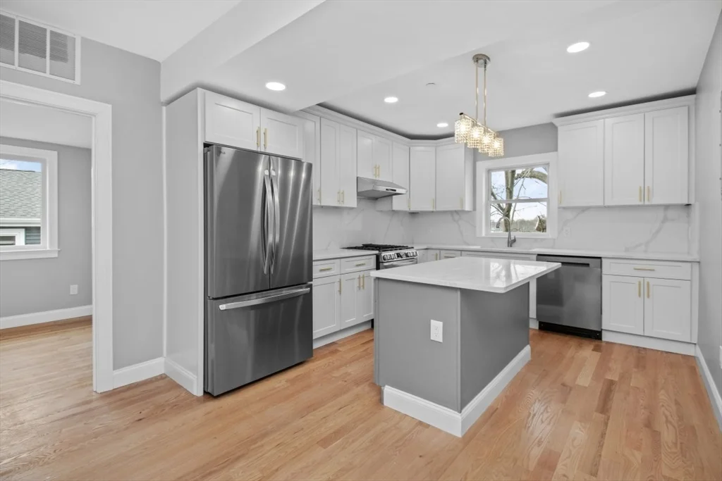 3 bed, 2 bath apartment for rent at 66 Stanley St Unit 2, Dorchester — photo 9 of 21
