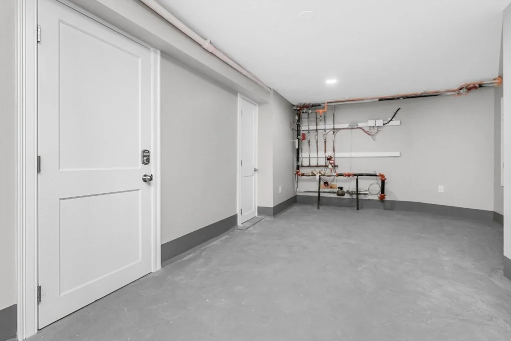 3 bed, 2 bath apartment for rent at 66 Stanley St Unit 2, Dorchester — photo 19 of 21