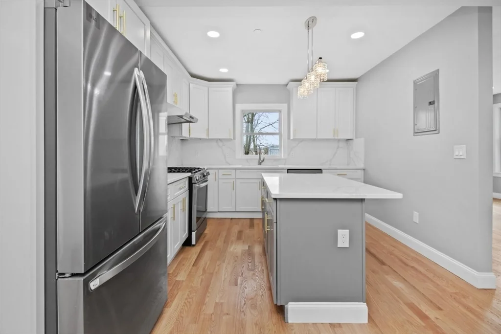 3 bed, 2 bath apartment for rent at 66 Stanley St Unit 2, Dorchester — photo 10 of 21