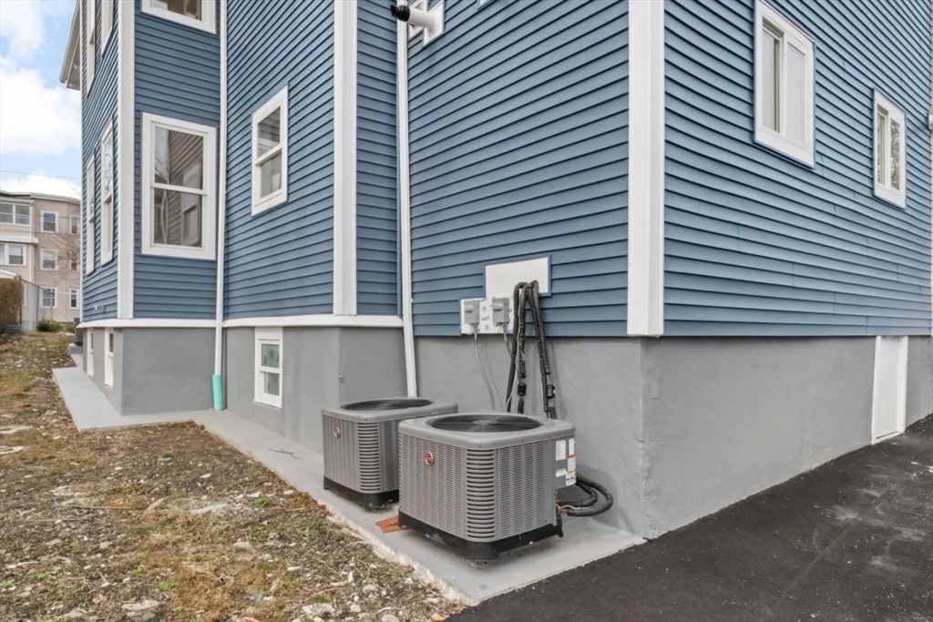 2 bed, 2 bath apartment for rent at 66 Stanley St Unit 3, Dorchester — photo 22 of 27