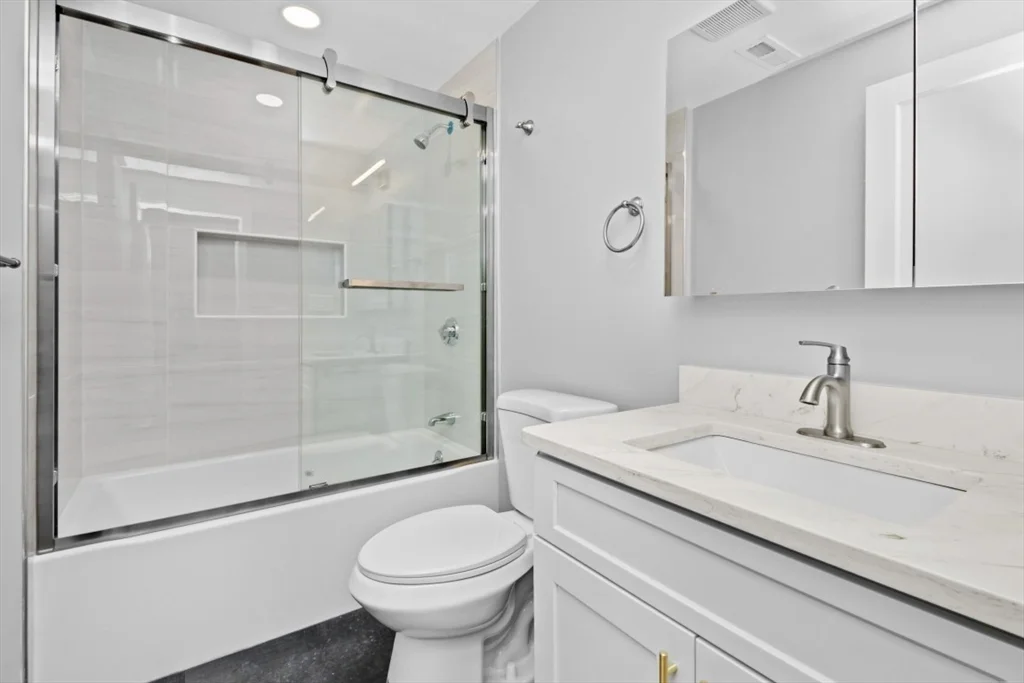 2 bed, 2 bath apartment for rent at 66 Stanley St Unit 3, Dorchester — photo 12 of 27