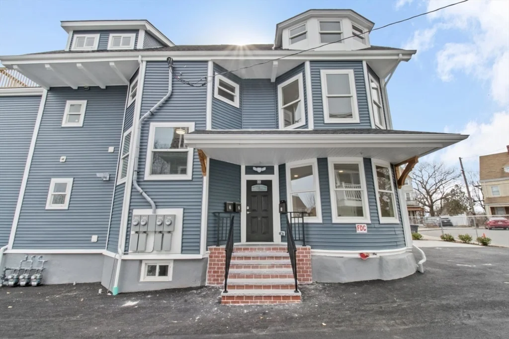 2 bed, 2 bath apartment for rent at 66 Stanley St Unit 3, Dorchester — photo 20 of 27
