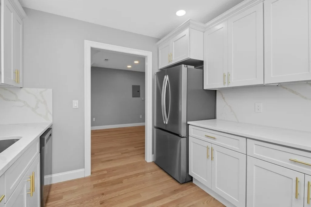 2 bed, 2 bath apartment for rent at 66 Stanley St Unit 3, Dorchester — photo 4 of 27