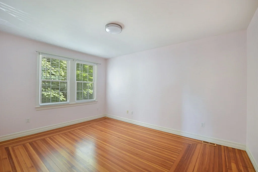 3 bed, 2 bath apartment for rent at 66 Tucker Ln Unit 2, Dartmouth — photo 17 of 29