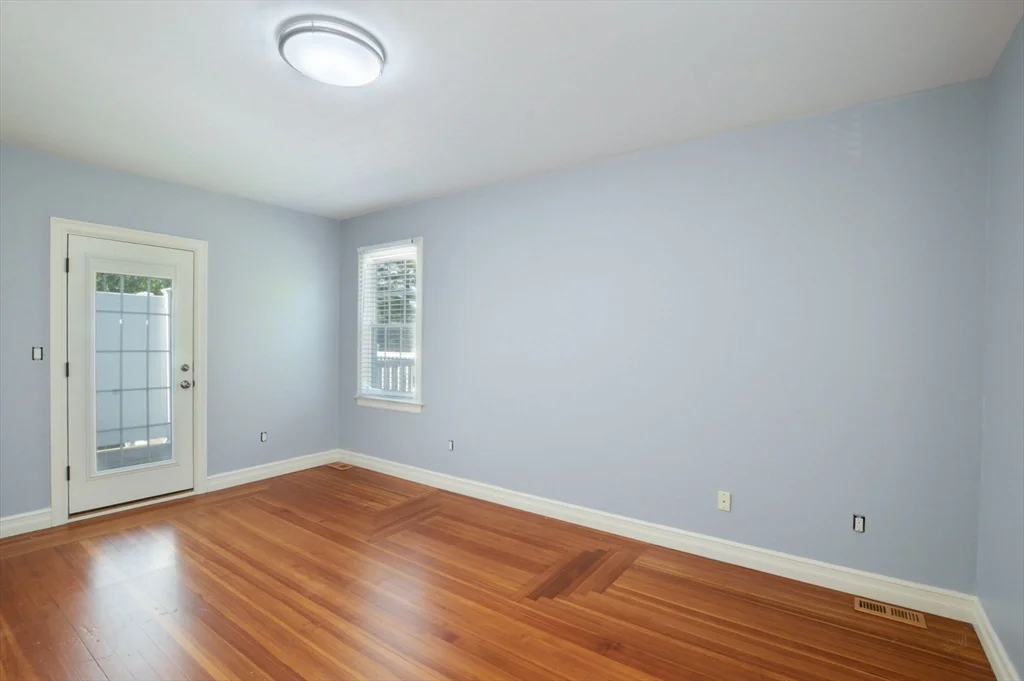 3 bed, 2 bath apartment for rent at 66 Tucker Ln Unit 2, Dartmouth — photo 20 of 29