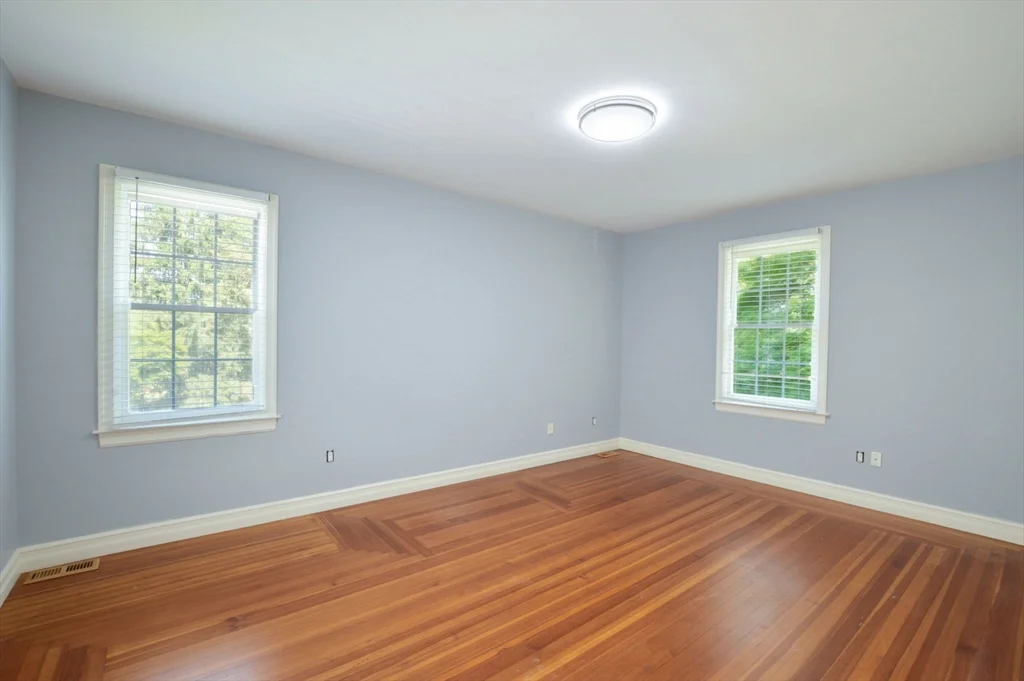 3 bed, 2 bath apartment for rent at 66 Tucker Ln Unit 2, Dartmouth — photo 21 of 29