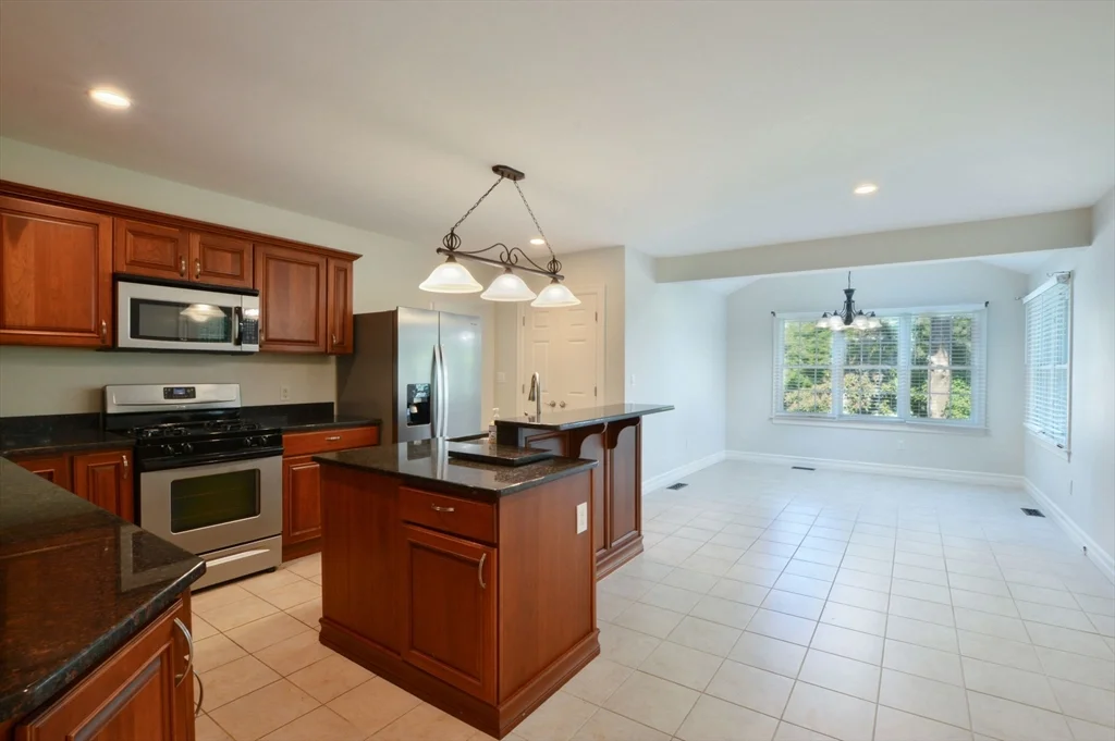 3 bed, 2 bath apartment for rent at 66 Tucker Ln Unit 2, Dartmouth — photo 12 of 29