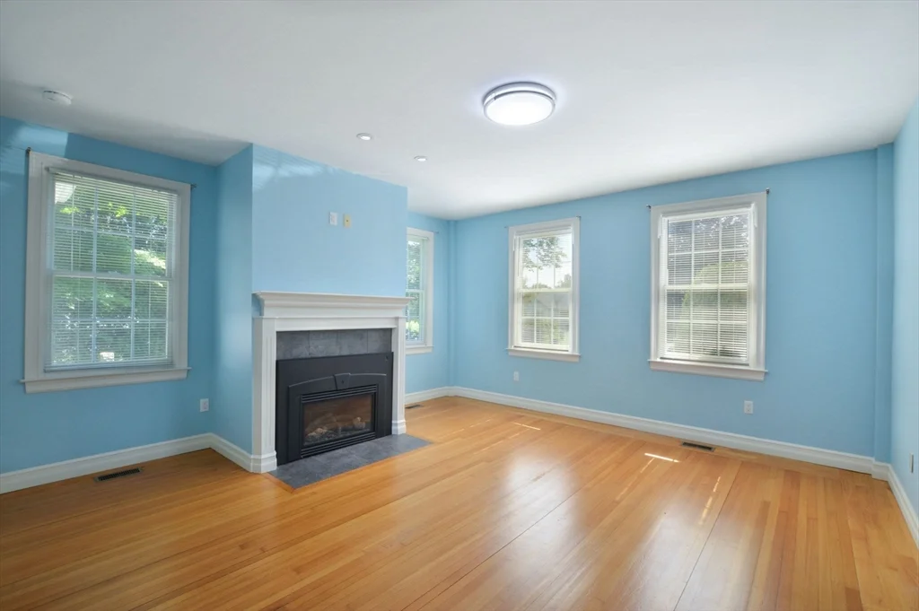 3 bed, 2 bath apartment for rent at 66 Tucker Ln Unit 2, Dartmouth — photo 14 of 29